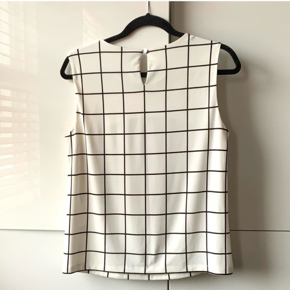 Calvin Klein Sleeveless Blouse Size M - Picture 3 of 6